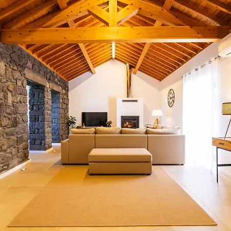 Vakantiehuis Casa Da Belavista With Jacuzzi