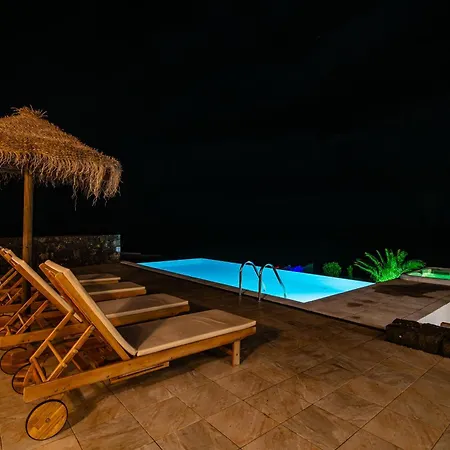 Vakantiehuis Casa Da Belavista With Jacuzzi Nordeste (Azores)