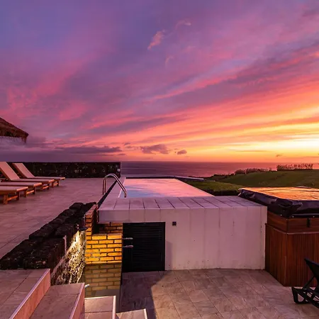Casa Da Belavista With Jacuzzi Casa de Férias Nordeste (Azores)